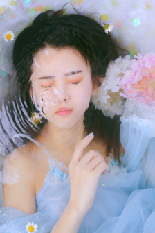 密桃美女图片