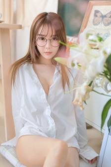 ai人脸替换明星小视频
